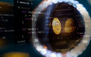 喀什 ,php声明和调用变量的符号是什么？